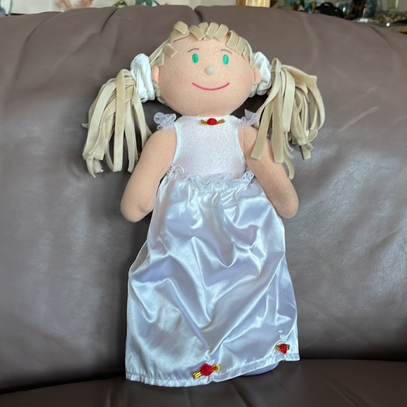 New soft plush doll with clothes - Picture 2 of 10